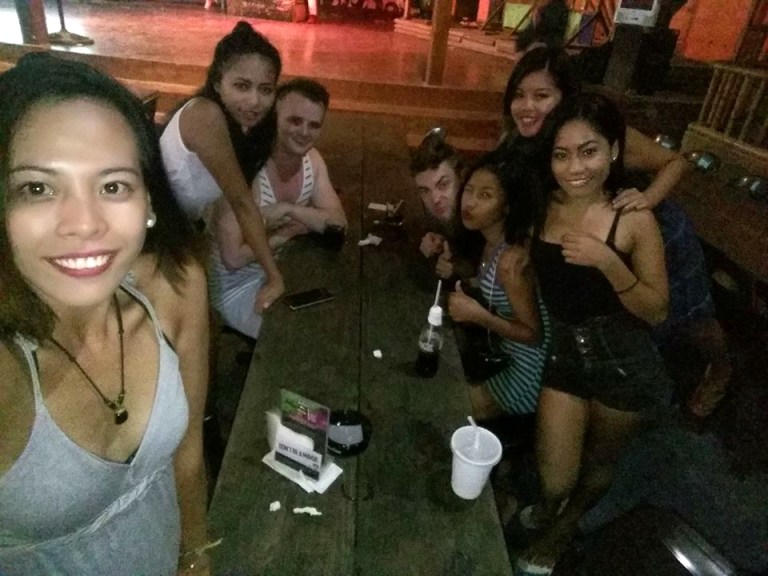 14650133_174200726369686_2378107675867355339_ne